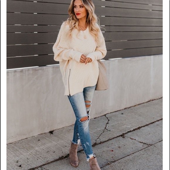 MAXINE | Zipper Sweater in Mountain White | - Picture 4 of 8